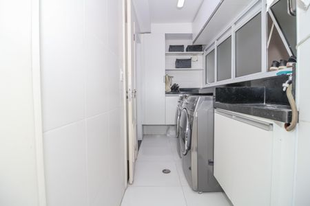 Apartamento à venda com 109m², 4 quartos e 2 vagas Apartamento à venda com 109m², 4 quartos e 2 vagasÁrea de Serviço