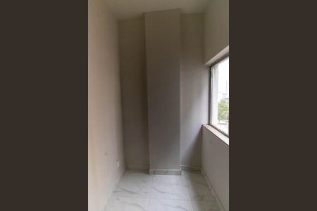 Apartamento à venda com 56m², 1 quarto e sem vagaQuarto de Serviço