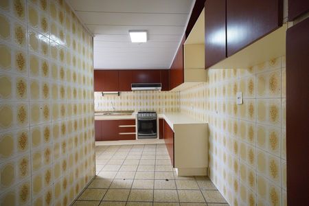 Cozinha de casa para alugar com 3 quartos, 231m² em Agronômica, Florianópolis