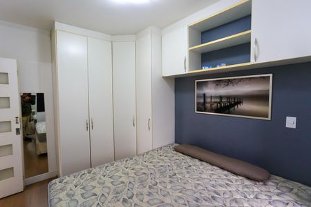 Quarto 2 de apartamento para alugar com 2 quartos, 59m² em Jardim Monte Alegre, Taboão da Serra