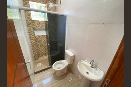 Casa de condomínio para alugar com 80m², 2 quartos e sem vagaBanheiro Social