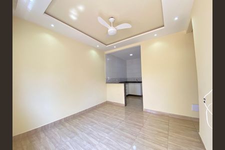 Sala/Cozinha de casa de condomínio para alugar com 2 quartos, 80m² em Piedade, Rio de Janeiro