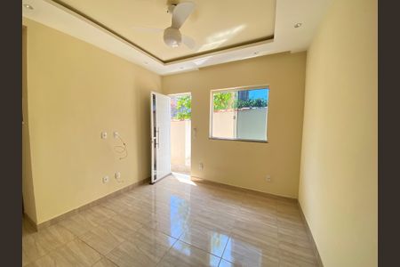 Casa de condomínio para alugar com 80m², 2 quartos e sem vagaSala/Cozinha