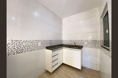 Casa de condomínio para alugar com 80m², 2 quartos e sem vagaSala/Cozinha