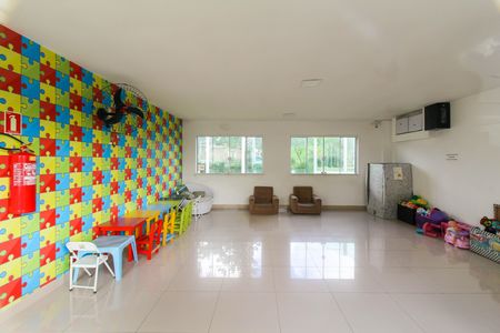 Apartamento à venda com 42m², 2 quartos e 1 vaga Apartamento à venda com 42m², 2 quartos e 1 vagaÁrea comum - Brinquedoteca