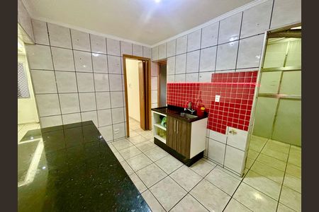 Cozinha de apartamento para alugar com 2 quartos, 56m² em Parque Artur Alvim, São Paulo