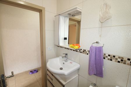 Casa para alugar com 80m², 3 quartos e sem vagaBanheiro