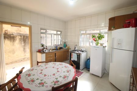Casa para alugar com 80m², 3 quartos e sem vagaCozinha