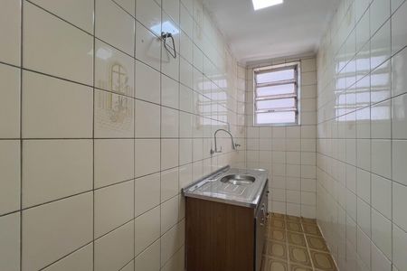 Cozinha de kitnet/studio para alugar com 1 quarto, 45m² em Liberdade, São Paulo