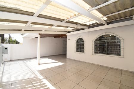 Casa para alugar com 70m², 3 quartos e 2 vagasVaranda/Garagem