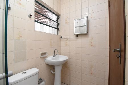 Casa para alugar com 70m², 3 quartos e 2 vagasBanheiro
