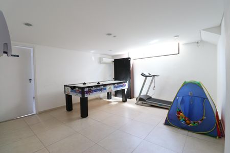 Apartamento à venda com 76m², 3 quartos e 1 vagaÁrea comum