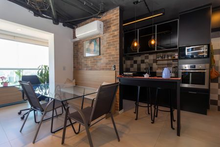 Apartamento para alugar com 130m², 2 quartos e 2 vagas Apartamento para alugar com 130m², 2 quartos e 2 vagasSala