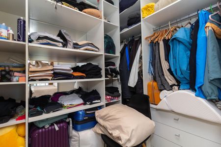 Apartamento para alugar com 130m², 2 quartos e 2 vagas Apartamento para alugar com 130m², 2 quartos e 2 vagasCloset da suíte