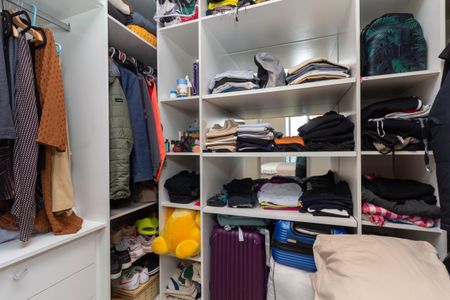 Apartamento para alugar com 130m², 2 quartos e 2 vagas Apartamento para alugar com 130m², 2 quartos e 2 vagasCloset da suíte