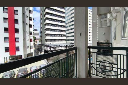 Apartamento à venda com 48m², 1 quarto e 1 vaga Apartamento à venda com 48m², 1 quarto e 1 vagaVaranda