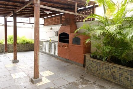 Apartamento à venda com 70m², 2 quartos e 1 vagaÁrea comum