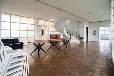 Apartamento à venda com 52m², 1 quarto e sem vaga Apartamento à venda com 52m², 1 quarto e sem vagaÁrea comum - Salão de Festas