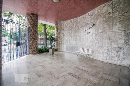 Apartamento à venda com 52m², 1 quarto e sem vaga Apartamento à venda com 52m², 1 quarto e sem vagaÁrea comum - Entrada do Edifício