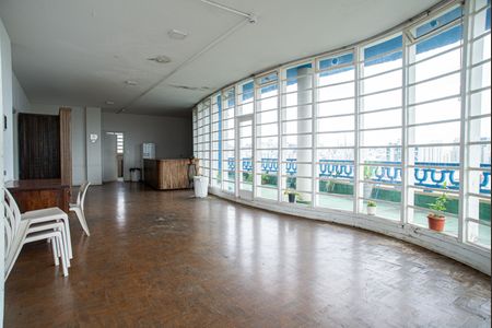 Apartamento à venda com 52m², 1 quarto e sem vaga Apartamento à venda com 52m², 1 quarto e sem vagaÁrea comum - Salão de Festas