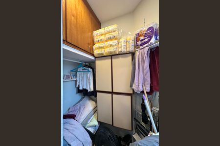 Apartamento para alugar com 75m², 2 quartos e 1 vagaQuarto de Serviço