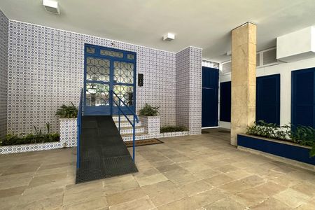 Apartamento para alugar com 75m², 2 quartos e 1 vagaEntrada Rampa