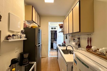 Apartamento para alugar com 75m², 2 quartos e 1 vagaCozinha