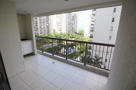 Sala - Varanda de apartamento para alugar com 2 quartos, 78m² em Jacarepaguá, Rio de Janeiro