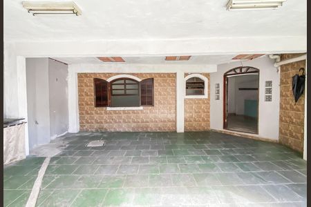 Casa à venda com 80m², 2 quartos e 1 vaga Casa à venda com 80m², 2 quartos e 1 vagaÁrea de serviço