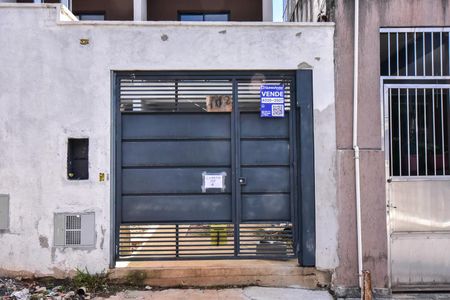 Casa à venda com 110m², 2 quartos e 5 vagasFachada