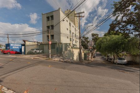 Apartamento à venda com 60m², 2 quartos e 1 vaga Apartamento à venda com 60m², 2 quartos e 1 vagaFachada