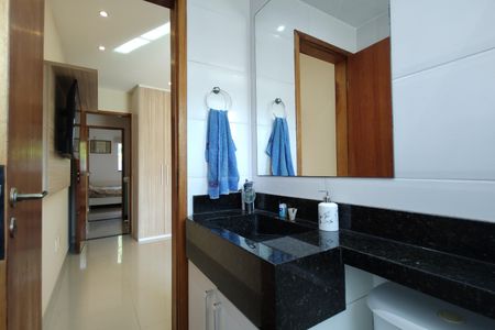 Casa de condomínio à venda com 250m², 3 quartos e 1 vagaBanheiro da Suíte 3