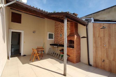 Casa de condomínio à venda com 250m², 3 quartos e 1 vagaTerraço