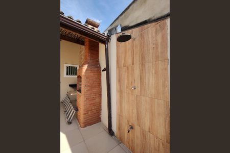 Casa de condomínio à venda com 250m², 3 quartos e 1 vagaTerraço