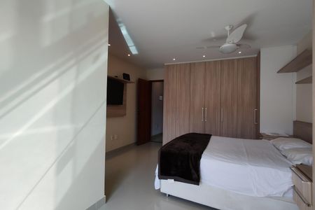 Casa de condomínio à venda com 250m², 3 quartos e 1 vagaSuíte 3