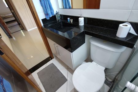 Casa de condomínio à venda com 250m², 3 quartos e 1 vagaBanheiro da Suíte 3