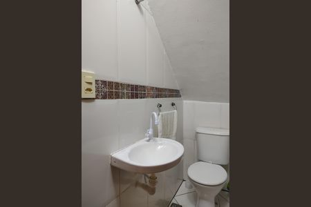 Casa de condomínio à venda com 250m², 3 quartos e 1 vagalavabo