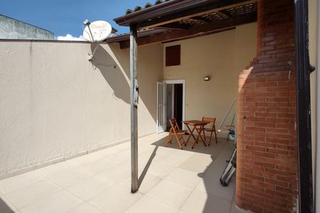 Casa de condomínio à venda com 250m², 3 quartos e 1 vagaTerraço