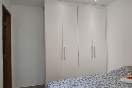 Casa de condomínio à venda com 250m², 3 quartos e 1 vagaSuíte