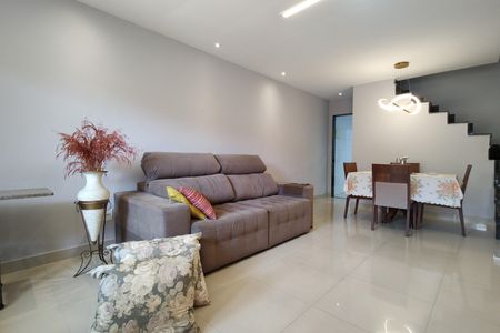 Sala de casa de condomínio para alugar com 3 quartos, 220m² em Freguesia (jacarepaguá), Rio de Janeiro