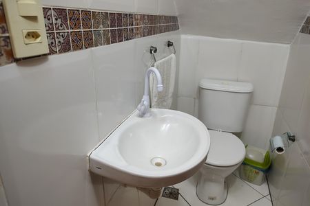 Casa de condomínio à venda com 250m², 3 quartos e 1 vagalavabo