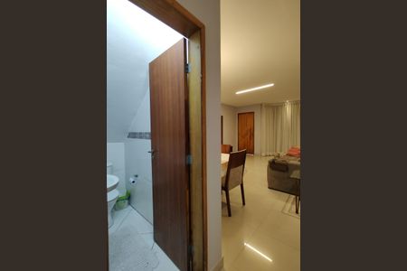 Sala/lavabo de casa de condomínio para alugar com 3 quartos, 220m² em Freguesia (jacarepaguá), Rio de Janeiro