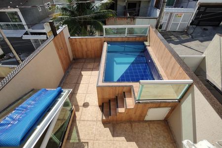 Casa de condomínio à venda com 250m², 3 quartos e 1 vagaPiscina