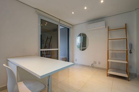 Studio para alugar com 30m², 1 quarto e 1 vaga Studio para alugar com 30m², 1 quarto e 1 vagaStudio