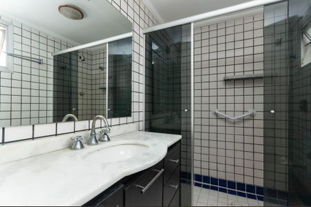 Apartamento à venda com 111m², 3 quartos e 2 vagasBanheiro da Suíte