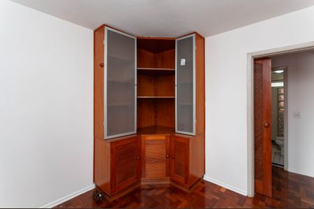 Apartamento à venda com 111m², 3 quartos e 2 vagasQuarto 