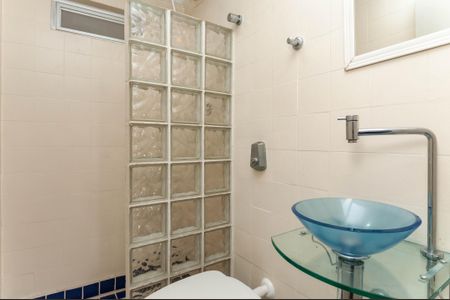 Apartamento à venda com 111m², 3 quartos e 2 vagasBanheiro Social