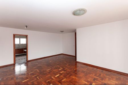 Apartamento à venda com 111m², 3 quartos e 2 vagasSala