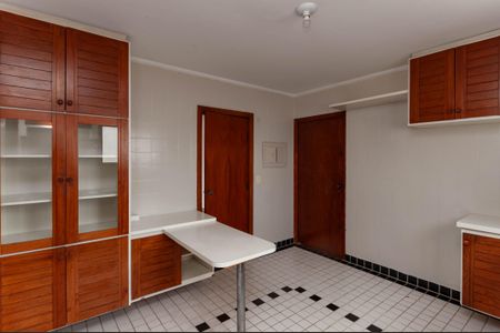 Apartamento à venda com 111m², 3 quartos e 2 vagasCozinha