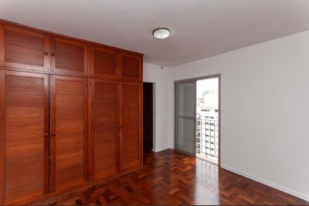 Apartamento à venda com 111m², 3 quartos e 2 vagasSuíte